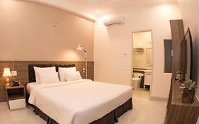 Amora Hotel & Apartment